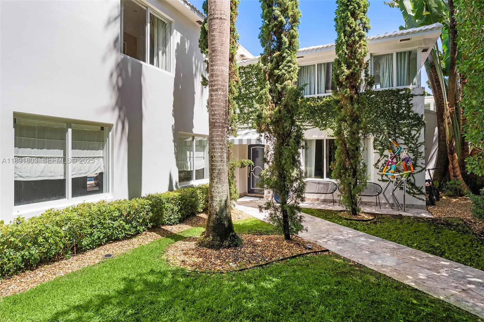 2701 North Bay Road Miami Beach, FL 33140 - Photo 37 of 38
