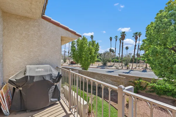 $309,000 | 505 South Farrell Drive, Unit Q104, Palm Springs, CA 92264