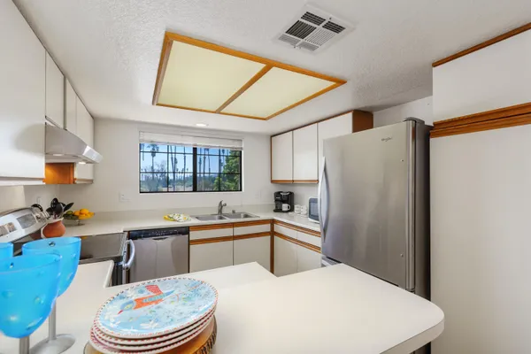 $309,000 | 505 South Farrell Drive, Unit Q104, Palm Springs, CA 92264