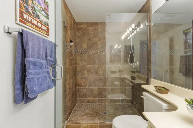 $319,000 | 505 South Farrell Drive, Unit Q104, Palm Springs, CA 92264