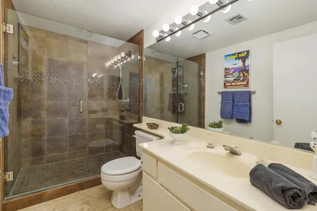 $319,000 | 505 South Farrell Drive, Unit Q104, Palm Springs, CA 92264