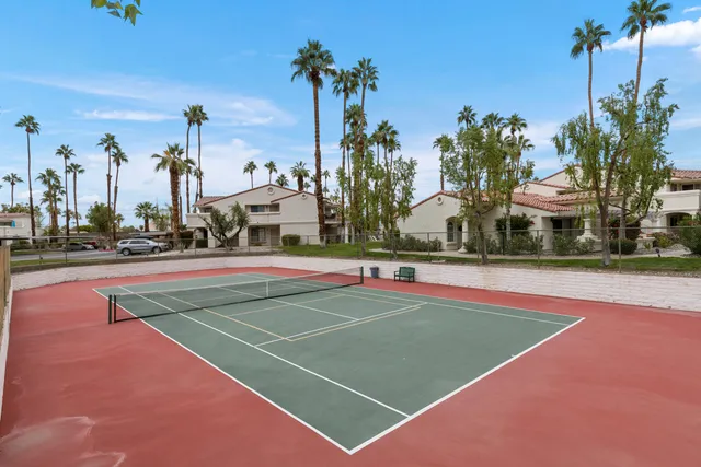 $319,000 | 505 South Farrell Drive, Unit Q104, Palm Springs, CA 92264