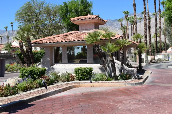 $309,000 | 505 South Farrell Drive, Unit Q104, Palm Springs, CA 92264
