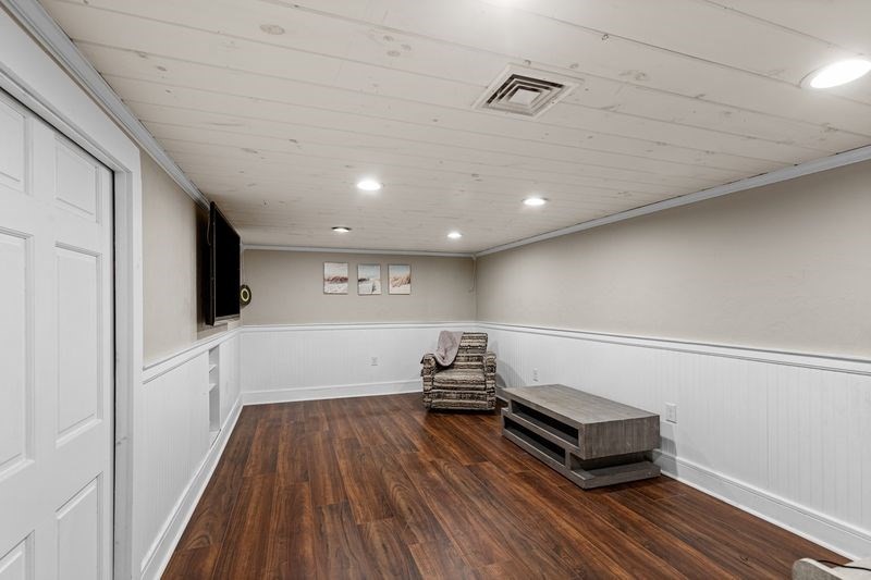 242 Hedges Pond Road Plymouth, MA 02360 - Photo 25 of 38 a hallway with wooden floor