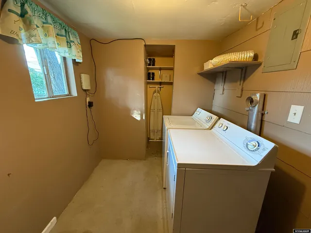 $235,000 | 92 Hoover Drive, Green River, WY 82935