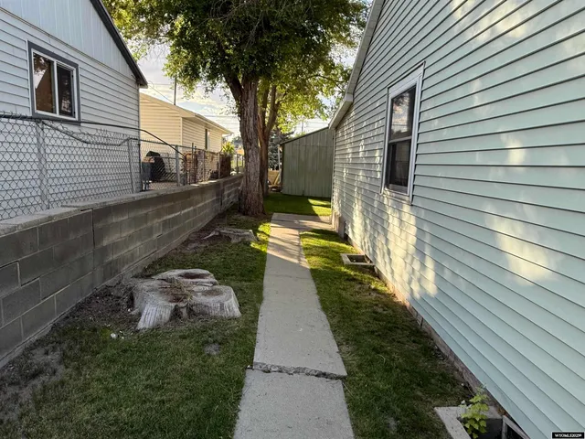 $235,000 | 92 Hoover Drive, Green River, WY 82935