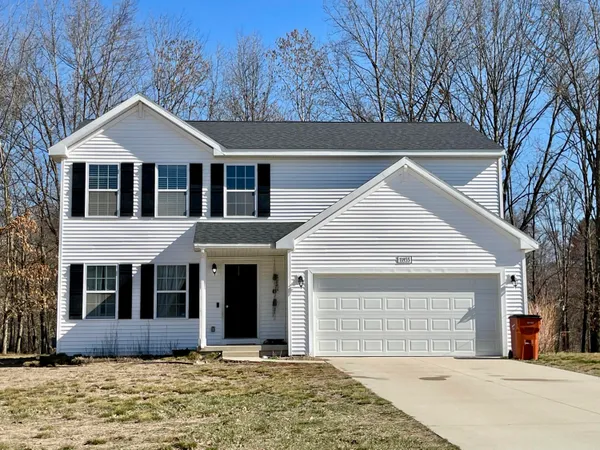 $371,600 | 11855 Buck Hollow Drive, Gowen, MI 49326