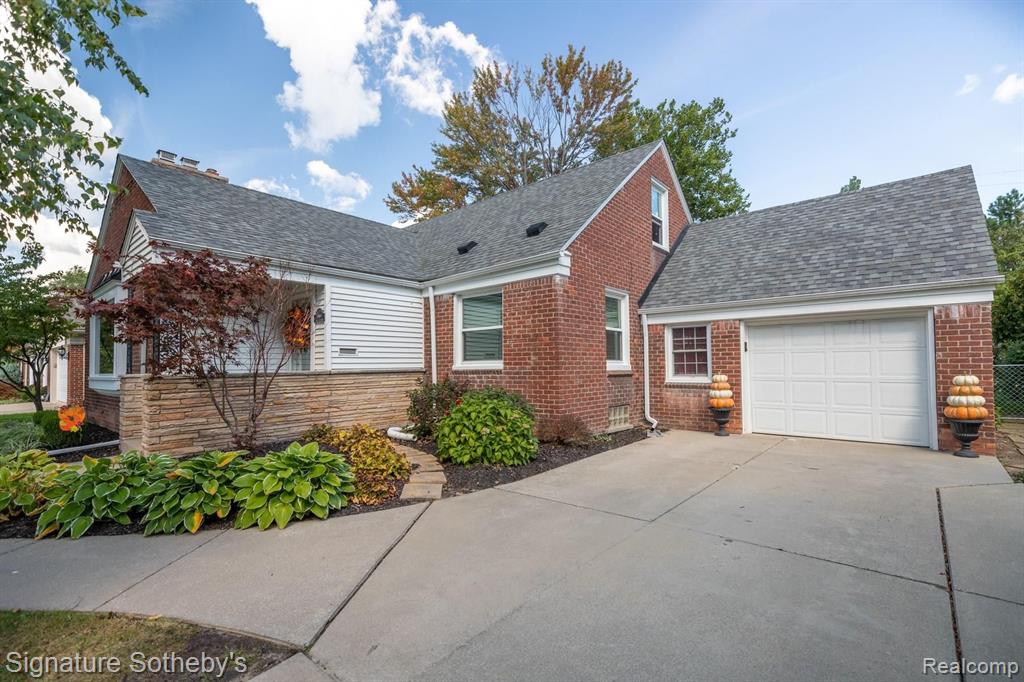 1464 South Renaud Road Grosse Pointe Woods, MI 48236 - Photo 25 of 25