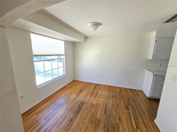 $4,000 | 3616 Royal Palm Drive, Bradenton, FL 34210