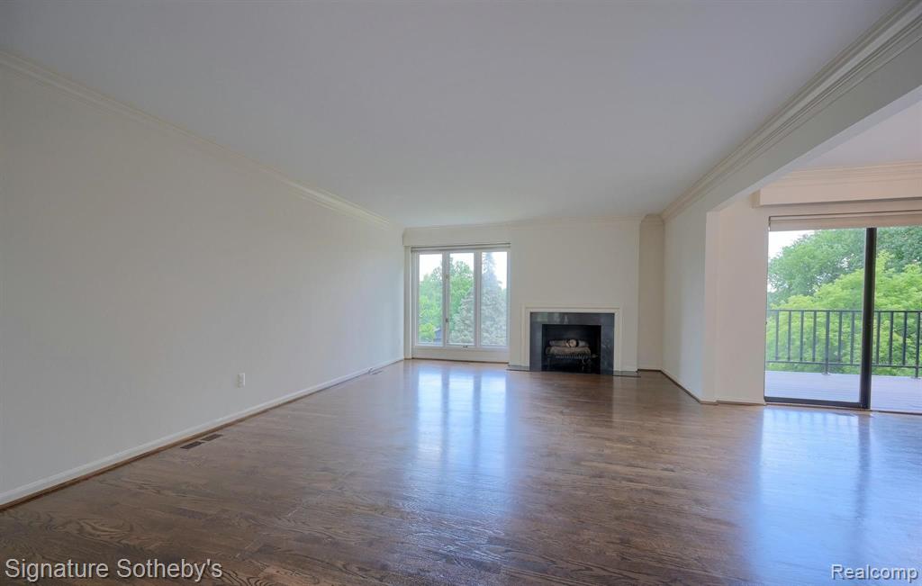 1875 Pine Ridge Lane Bloomfield Hills, MI 48302 - Photo 6 of 40