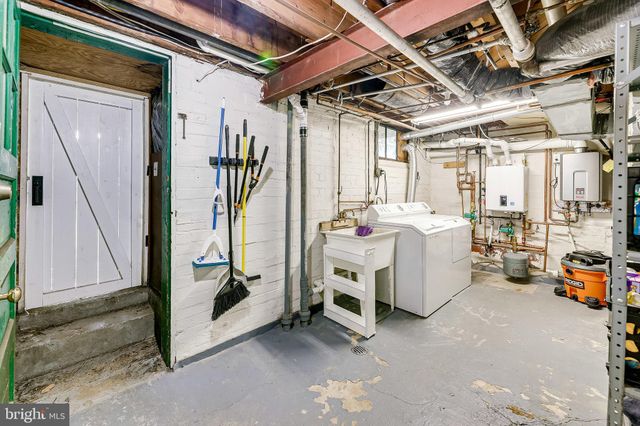 $969,000 | 103 West Luray Avenue, Alexandria, VA 22301