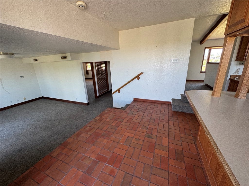 527 West D Road Huntley, MT 59037 - Photo 11 of 47 Gallery Image 11