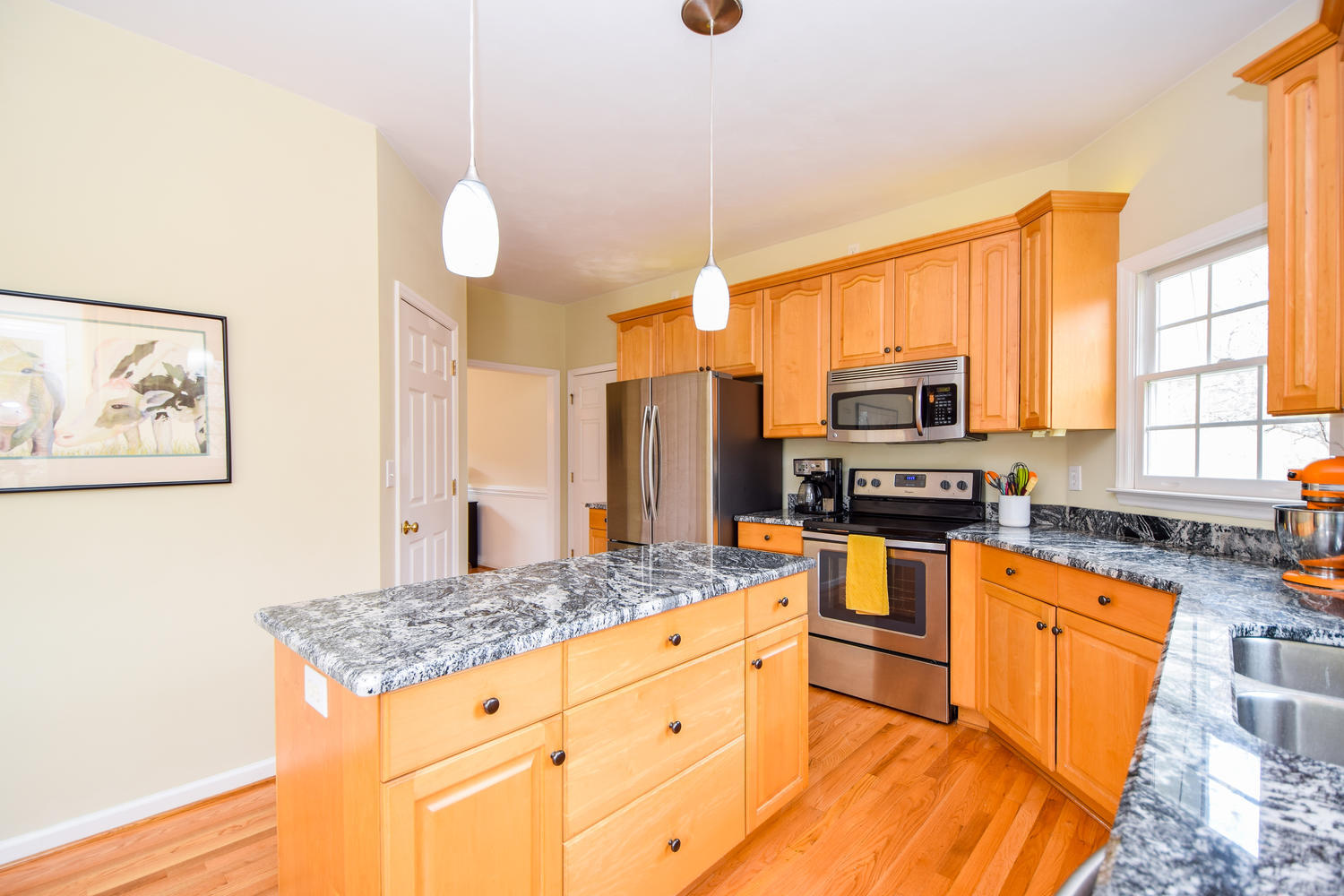 10214 Fortune Ridge Road Bent Mountain, VA 24059 - Photo 3 of 33 Kitchen to Dining Room