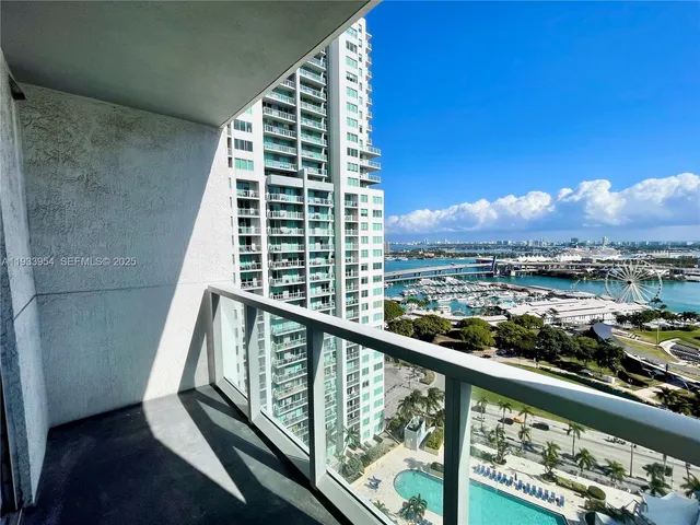 $3,800 | 253 Northeast 2nd Street, Unit 2409, Miami, FL 33132