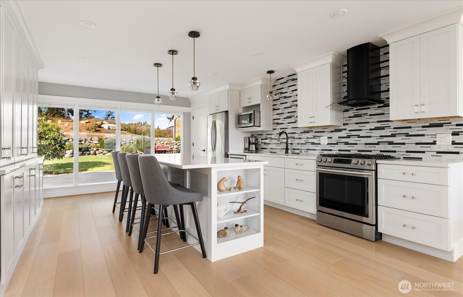 1387 West Scenic Heights Road Oak Harbor, WA 98277 - Photo 11 of 40