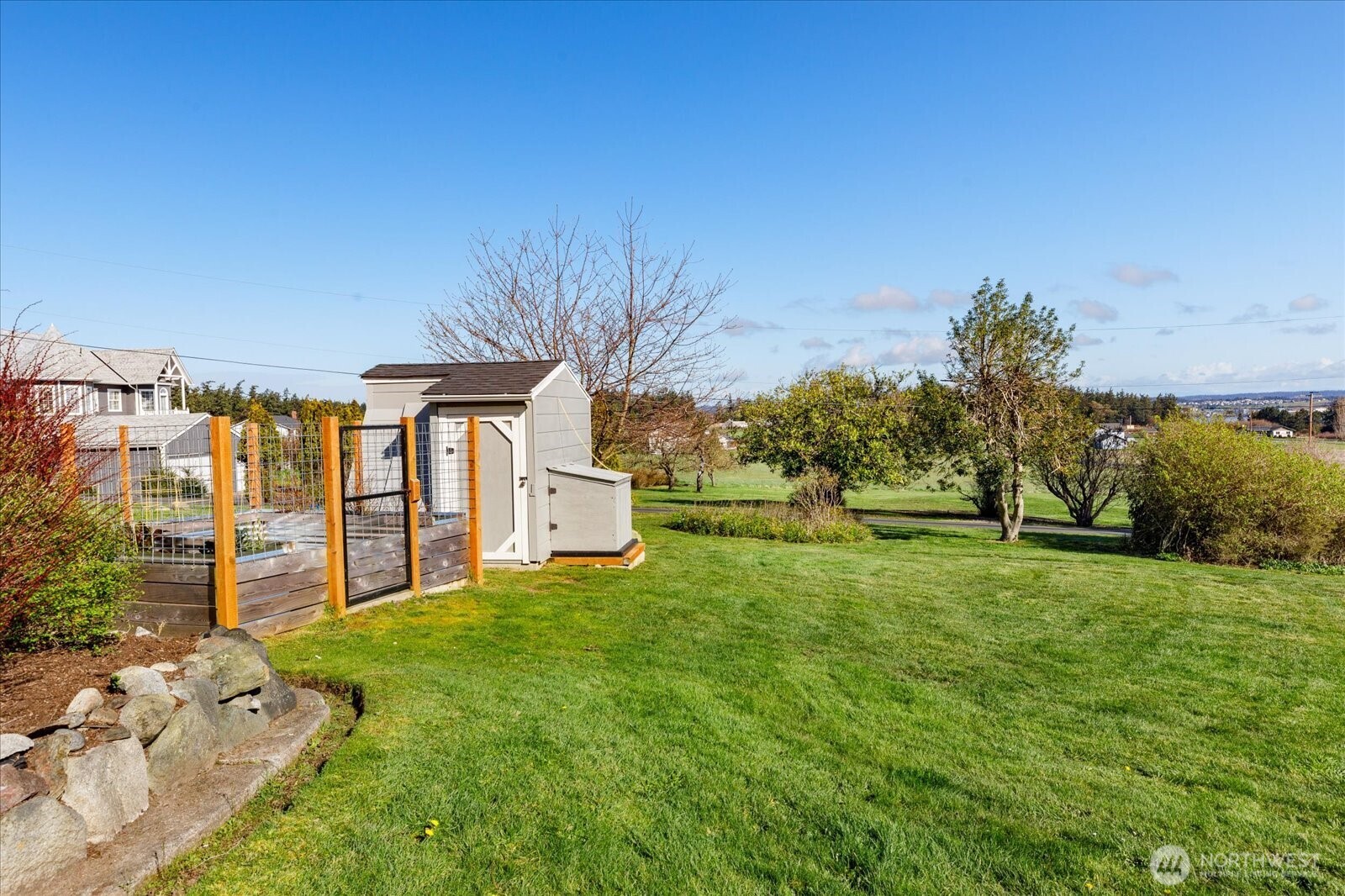 1387 West Scenic Heights Road Oak Harbor, WA 98277 - Photo 34 of 40