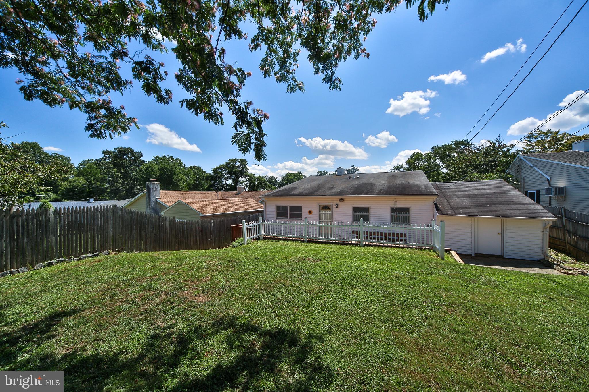 327 Andover Road Fairless Hills, PA 19030 - Photo 24 of 28 Gallery Image 24