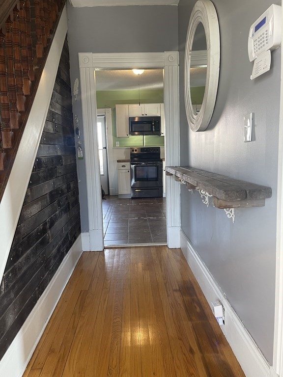 139 Governor Street Springfield, MA 01104 - Photo 2 of 14