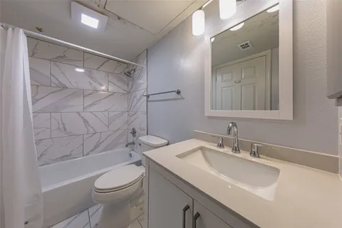 $415,000 | 501 West 26th Street, Unit 103, Austin, TX 78705