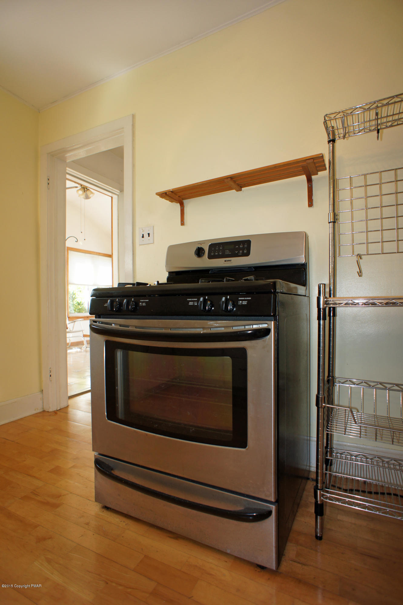 177 Tanite Road Stroudsburg, PA 18360 - Photo 8 of 30 a stove top oven sitting inside of a kitchen