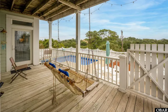 $699,000 | 733 Ridge Point Drive, Corolla, NC 27927