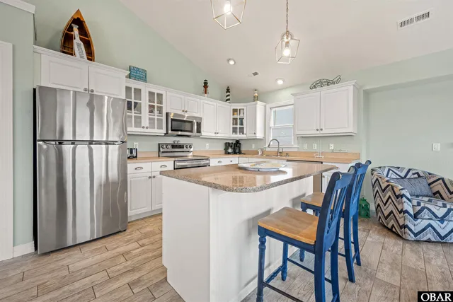 $699,000 | 733 Ridge Point Drive, Corolla, NC 27927