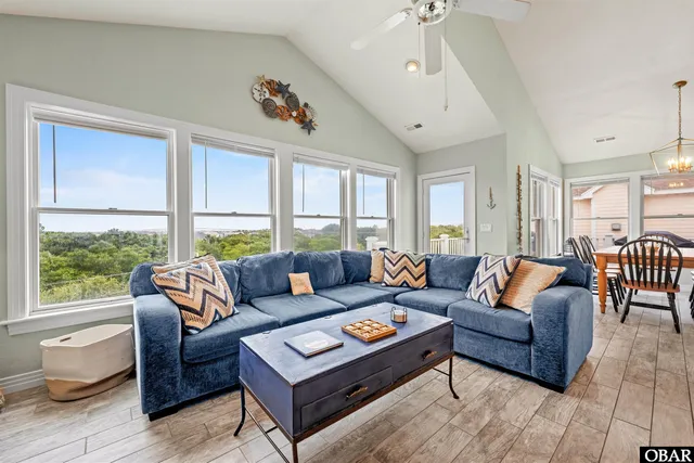 $699,000 | 733 Ridge Point Drive, Corolla, NC 27927