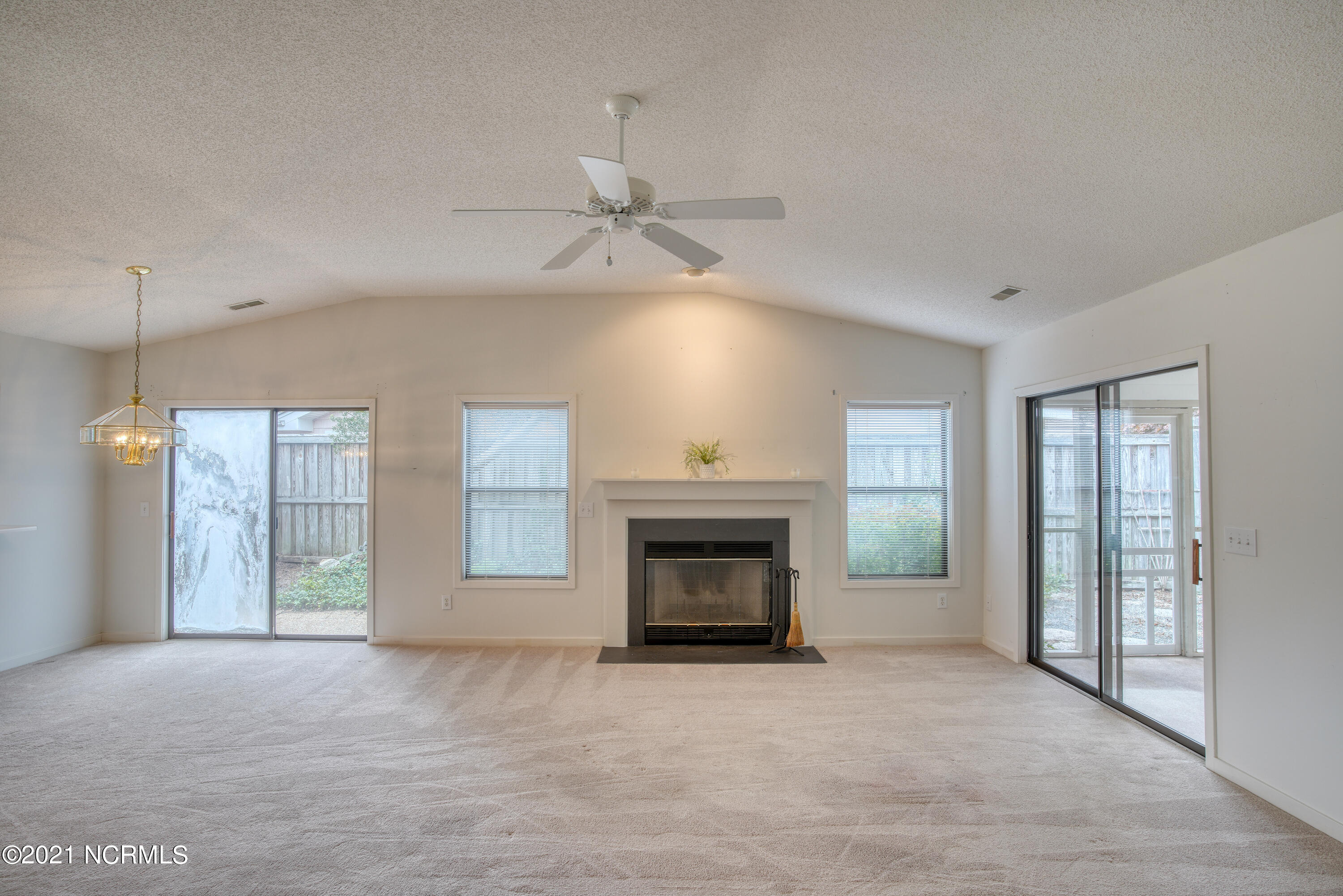 7209 Trailmark Road Wilmington, NC 28405 - Photo 4 of 22 7209 Trailmark-14