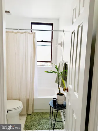 $2,450 | 2310 Ashmead Place Northwest, Unit 207, Washington, DC 20009