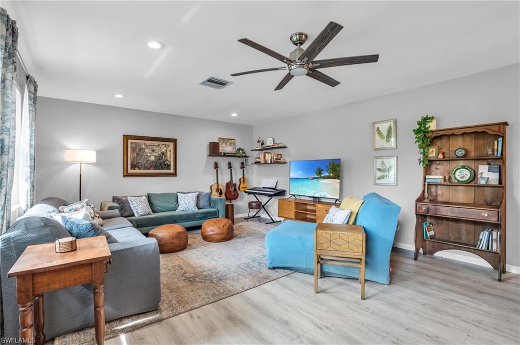 2905 Sunset Road Fort Myers, FL 33901 - Photo 12 of 18 a living room with furniture
