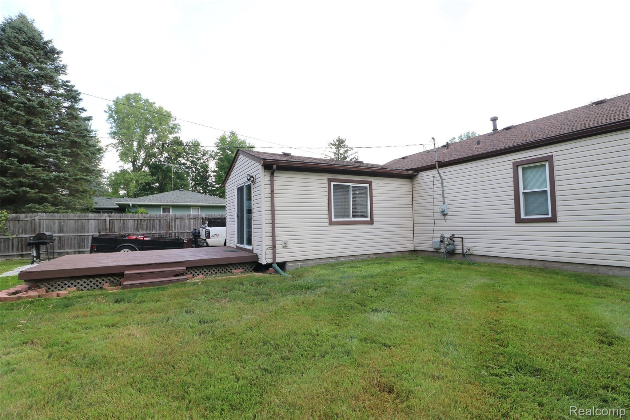 9024 Folkert Road Algonac, MI 48001 - Photo 17 of 21 IMG_0057.JPG