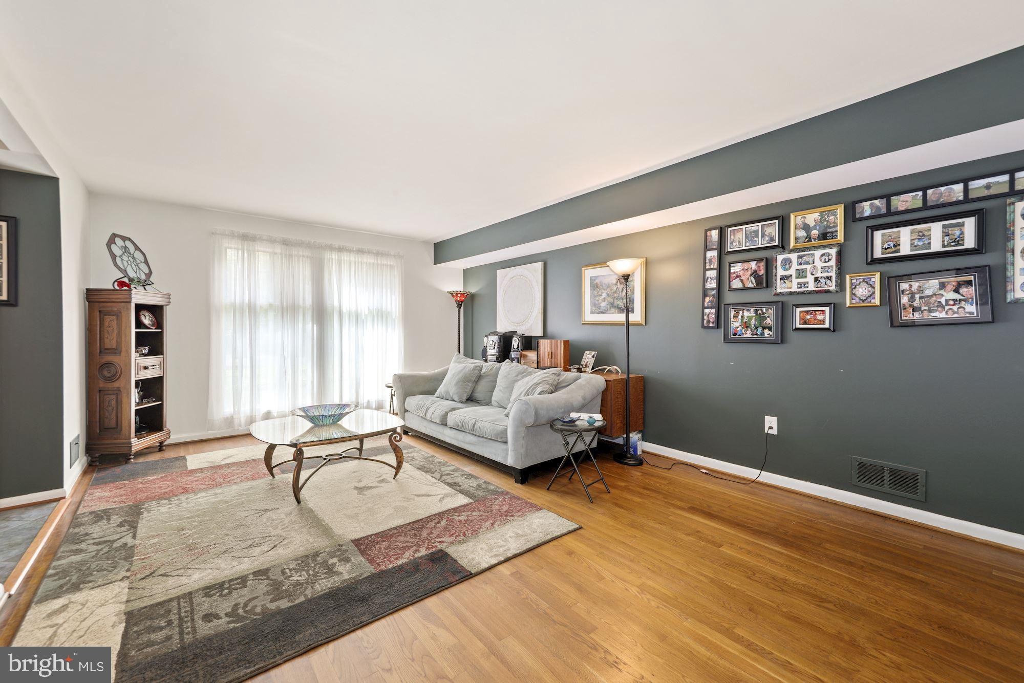 11501 Gilsan Street Silver Spring, MD 20902 - Photo 11 of 32 Gallery Image 11