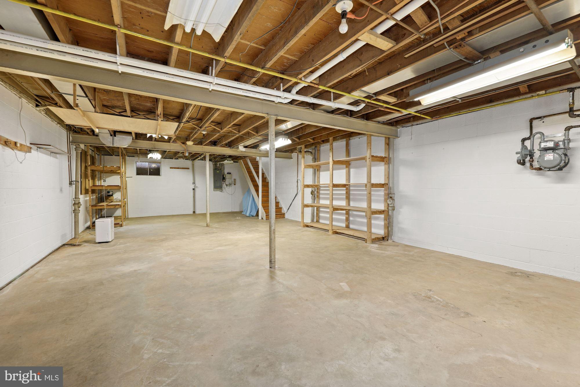 11501 Gilsan Street Silver Spring, MD 20902 - Photo 14 of 32 Gallery Image 14