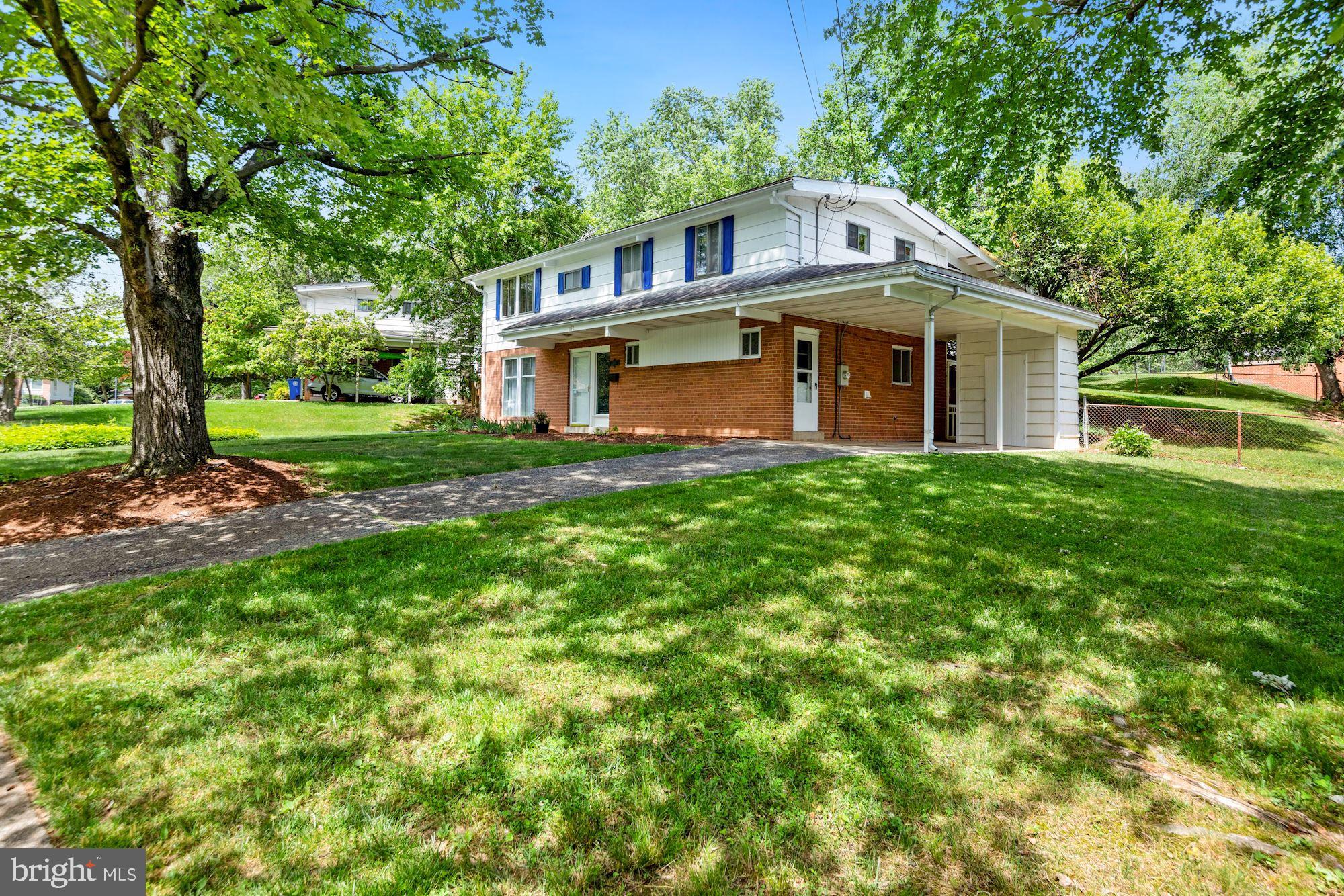 11501 Gilsan Street Silver Spring, MD 20902 - Photo 3 of 32 Gallery Image 3