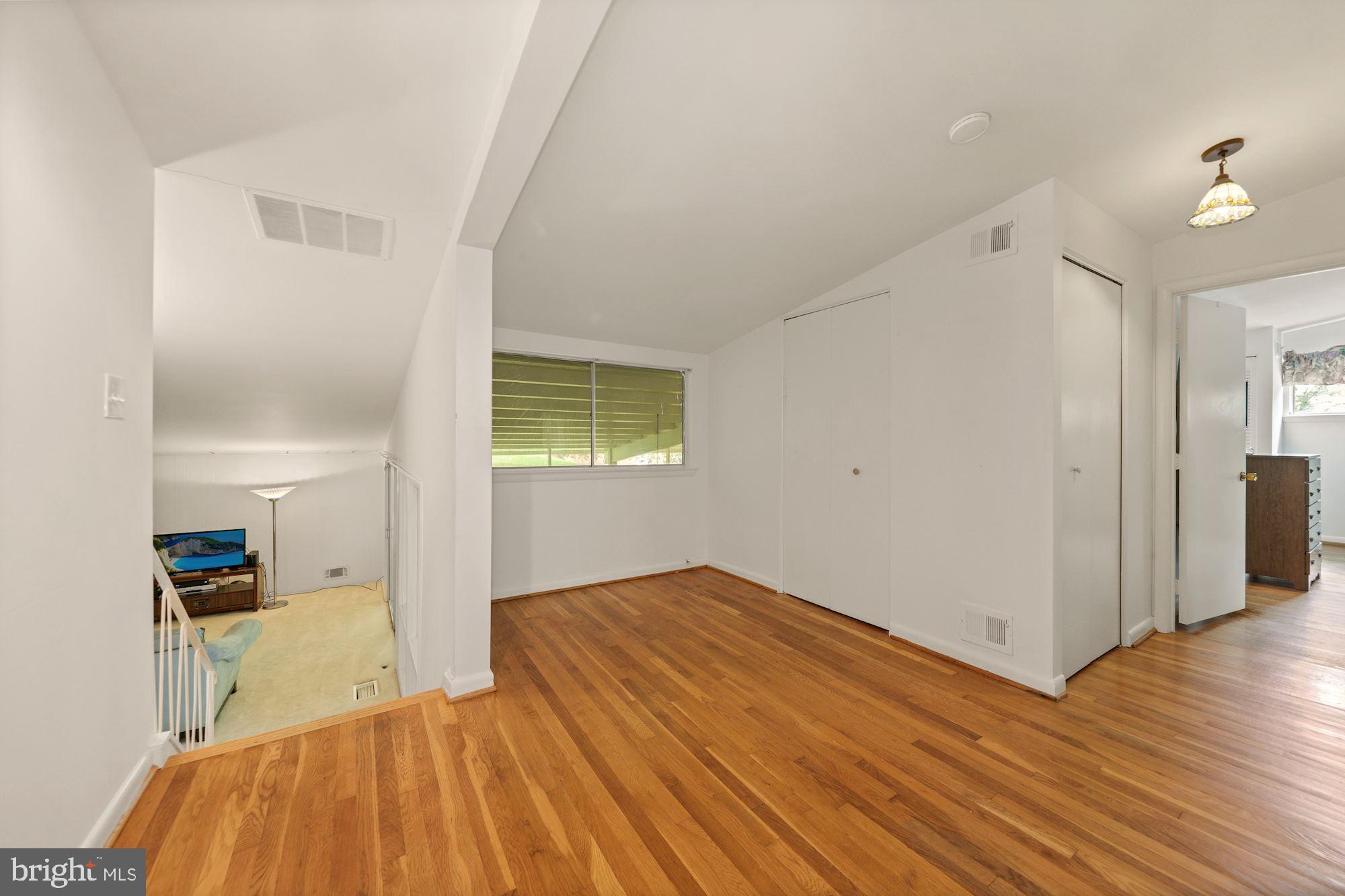 11501 Gilsan Street Silver Spring, MD 20902 - Photo 24 of 32 Gallery Image 24