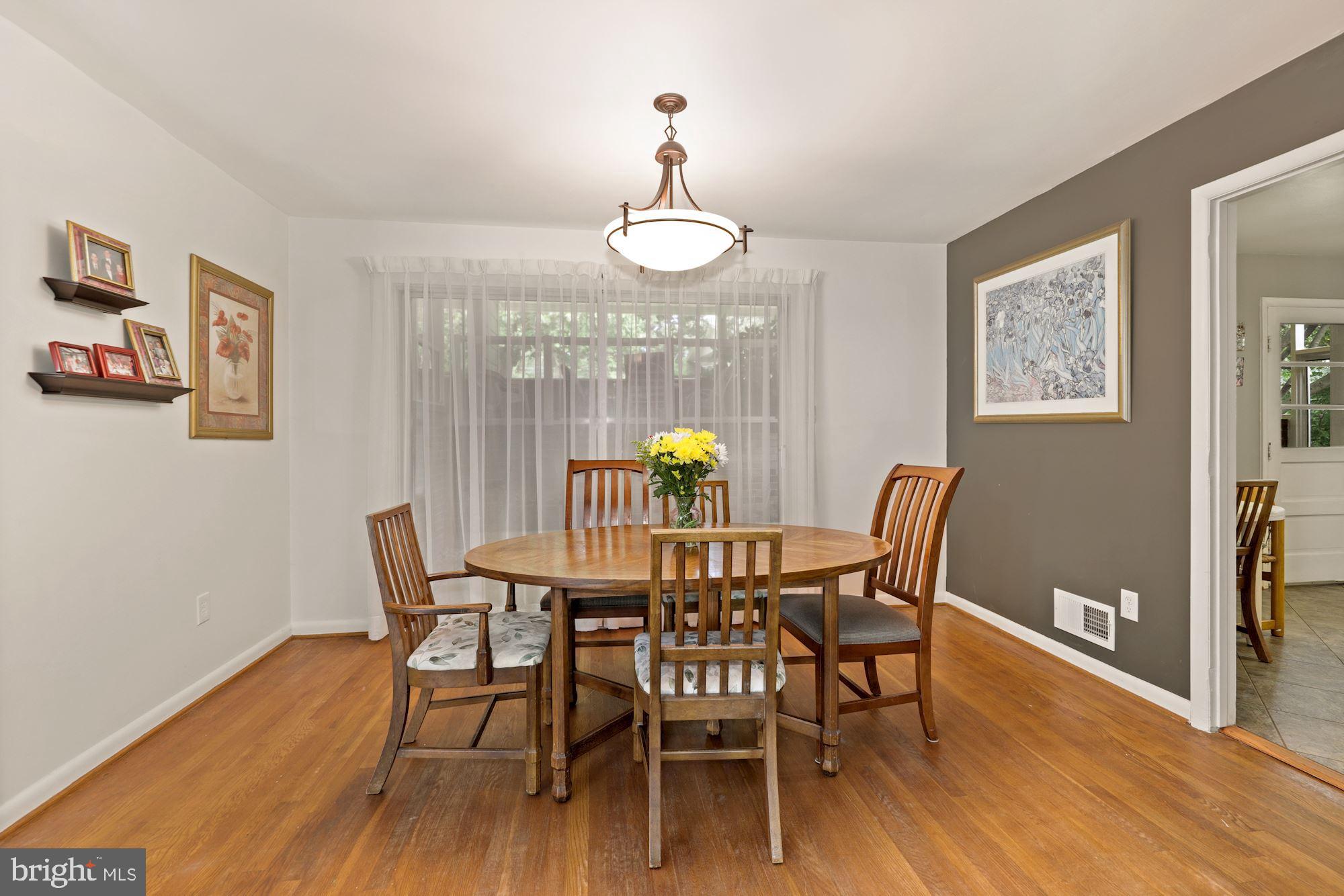 11501 Gilsan Street Silver Spring, MD 20902 - Photo 10 of 32 Gallery Image 10