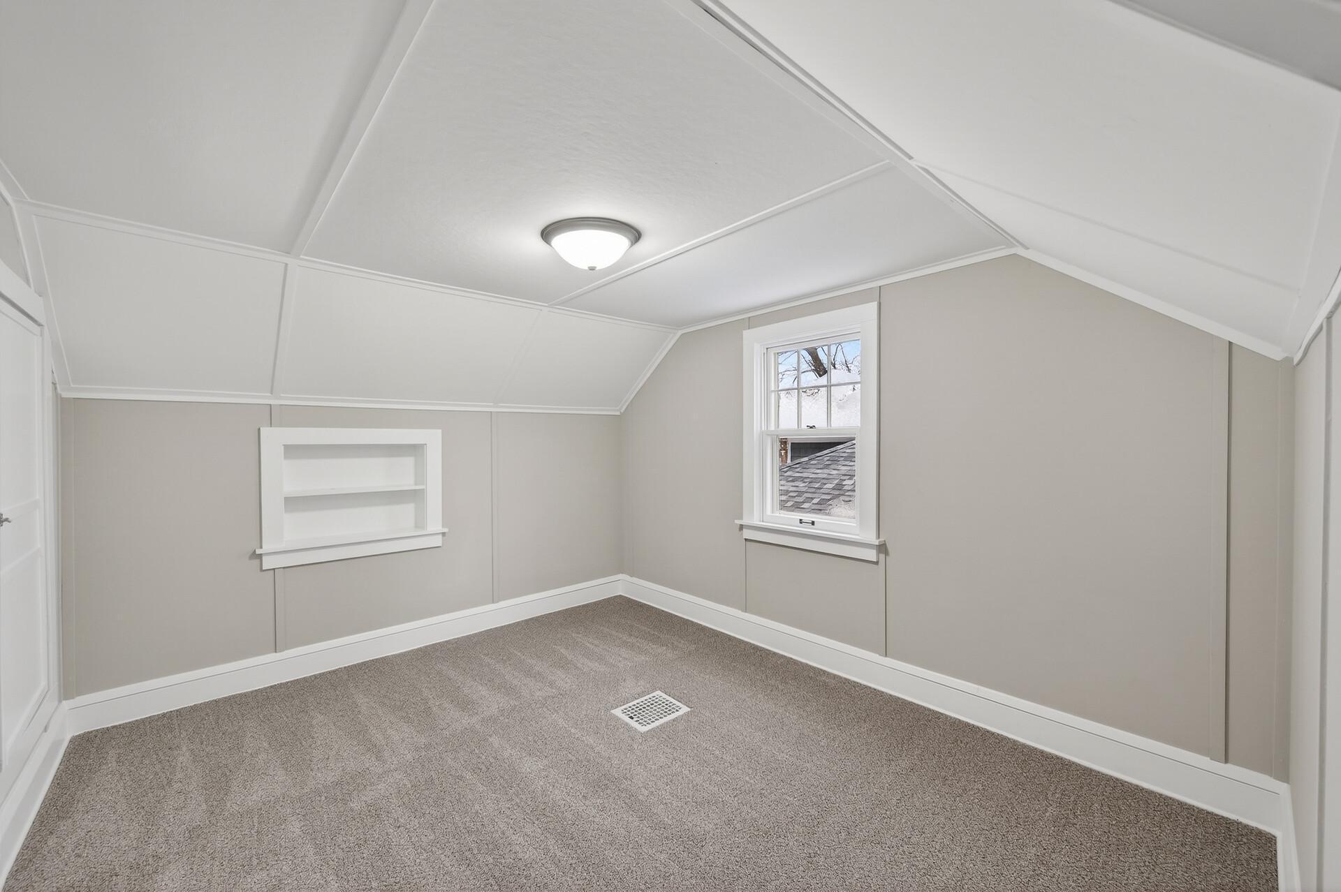 409 Penn Avenue South Minneapolis, MN 55405 - Photo 20 of 43