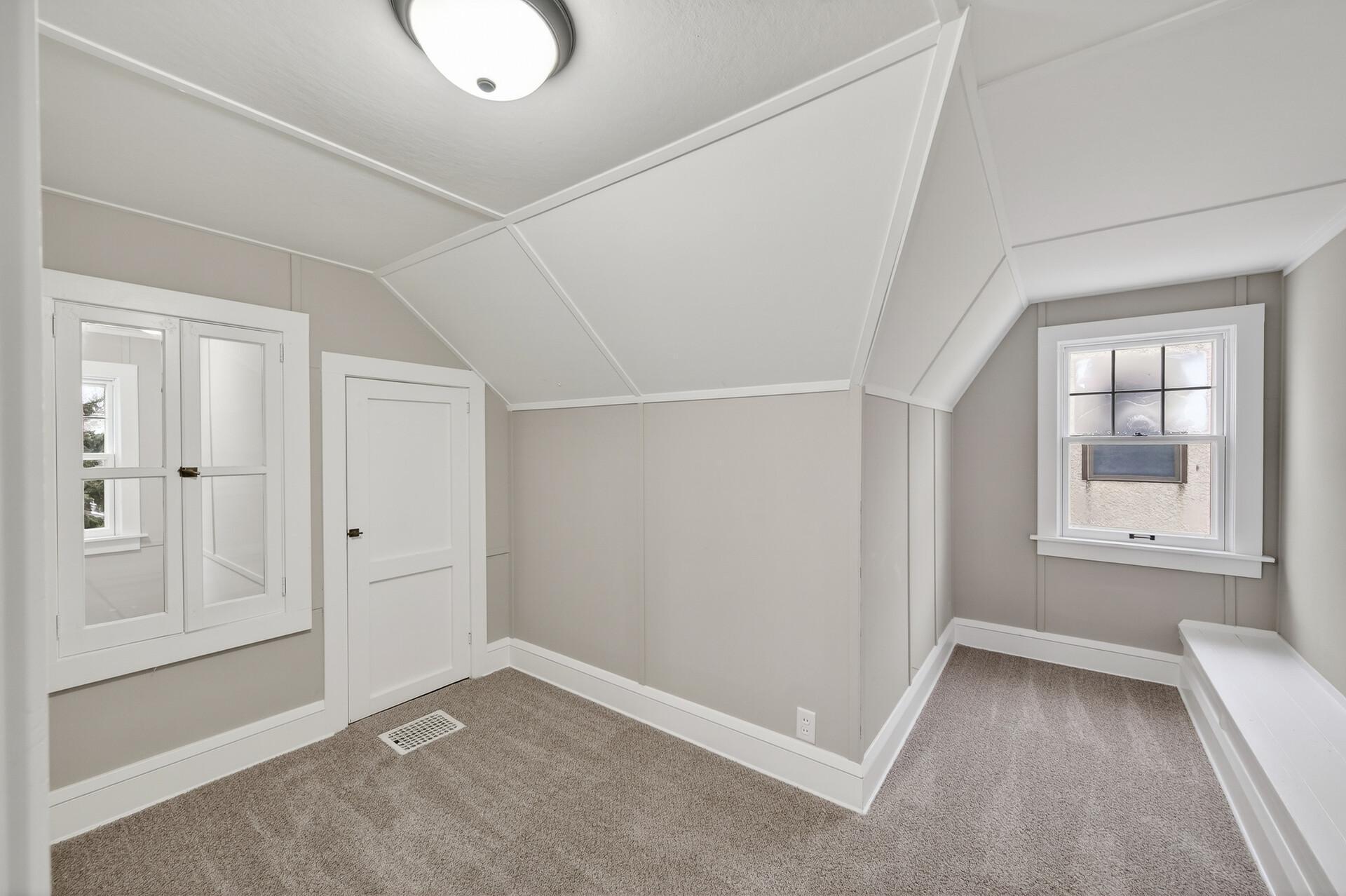 409 Penn Avenue South Minneapolis, MN 55405 - Photo 22 of 43