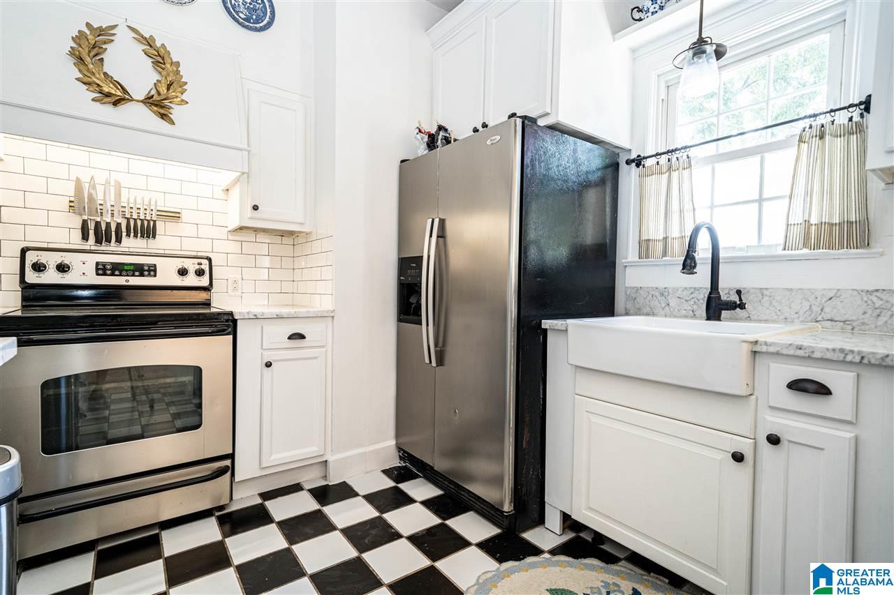 1209 Irving Road Birmingham, AL 35209 - Photo 9 of 41