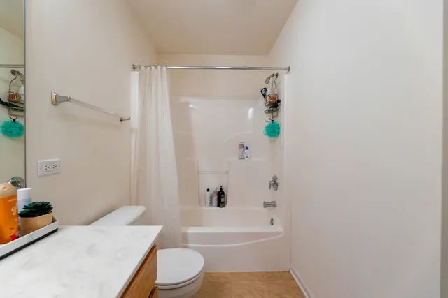 $369,900 | 1114 Kylemore Court, Joliet, IL 60431