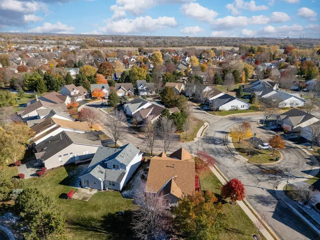 $369,900 | 1114 Kylemore Court, Joliet, IL 60431