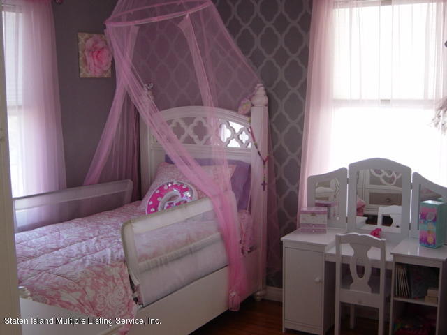 330 Willowbrook Road Staten Island, NY 10314 - Photo 13 of 16 2005-04-18 002 011