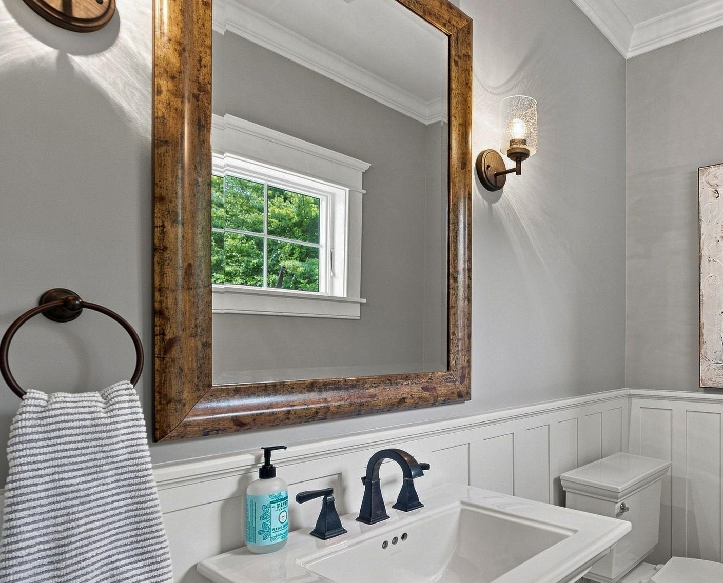 241 Wallace Road Bedford, NH 03110 - Photo 16 of 60 Gallery Image 16