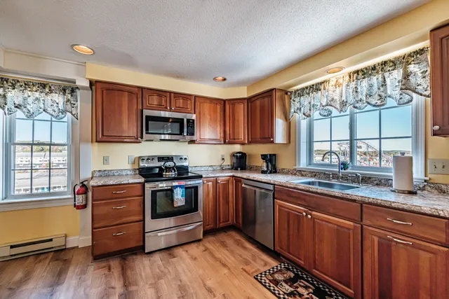 $820,000 | 39 West Grand Avenue, Unit 510, Old Orchard Beach, ME 04064