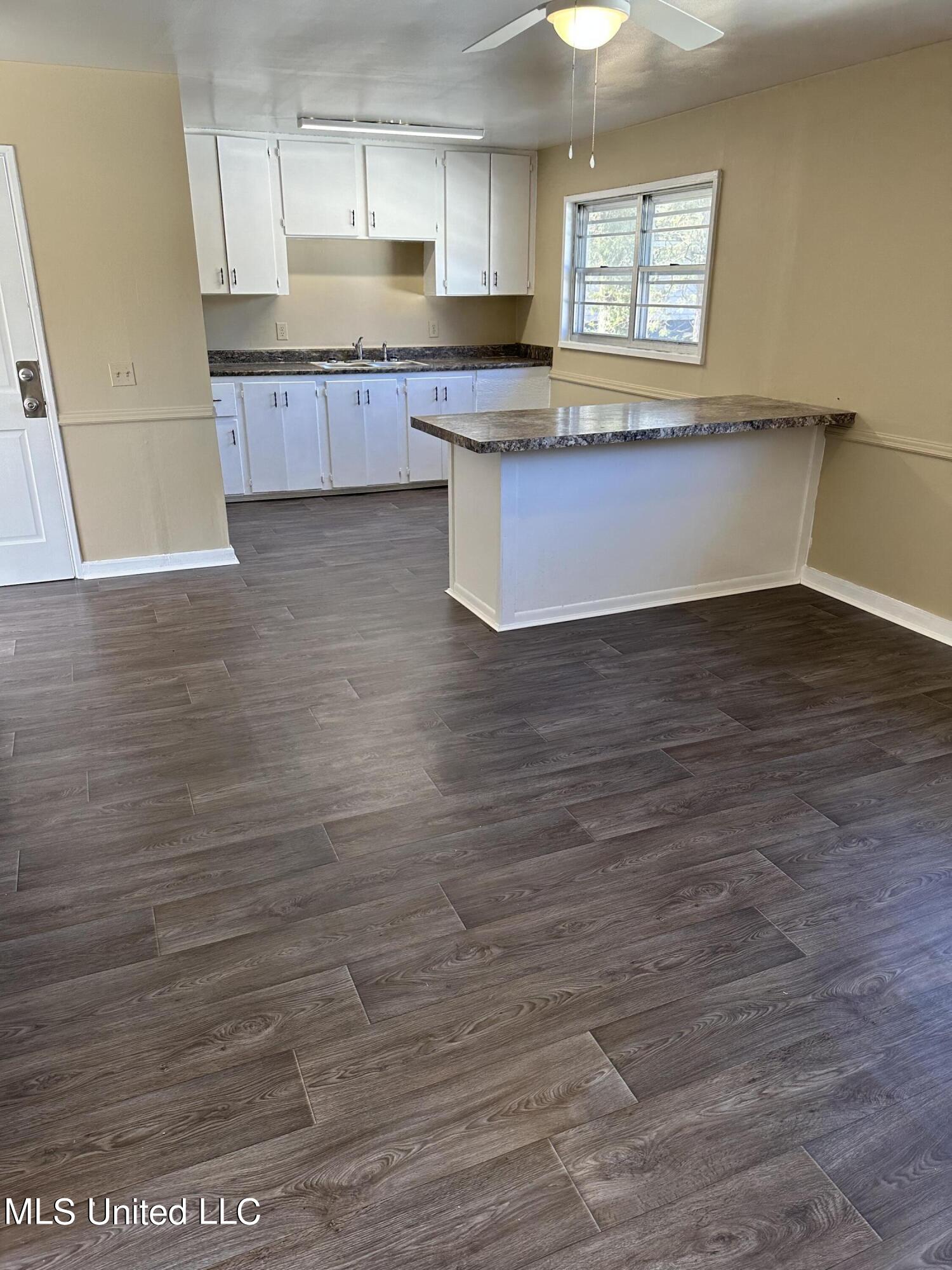 4404 24th Street Meridian, MS 39307 - Photo 3 of 11 IMG_4158