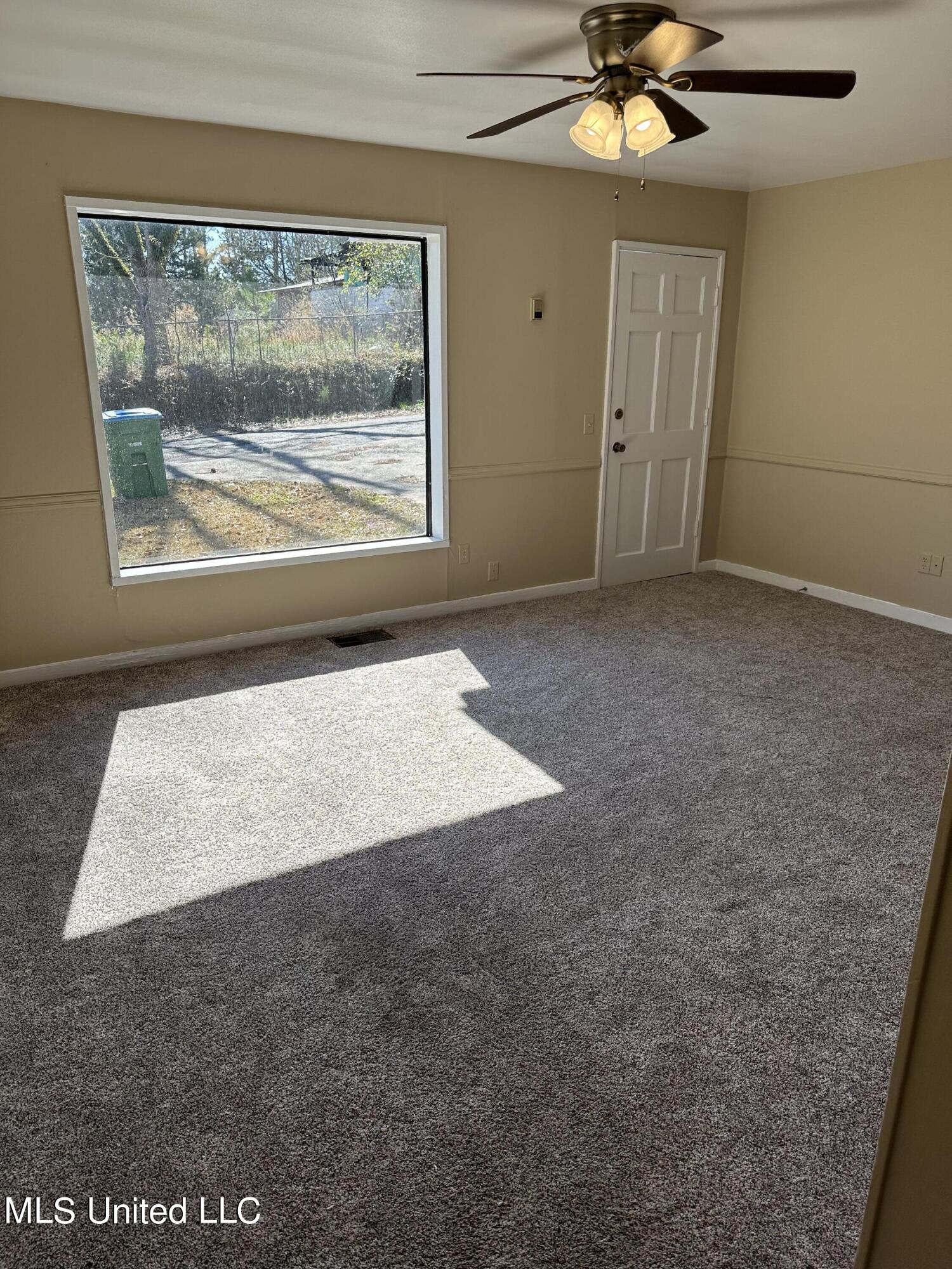 4404 24th Street Meridian, MS 39307 - Photo 5 of 11 IMG_4157