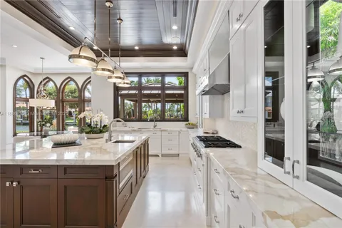 $14,495,000 | 821 Solar Isle Drive, Fort Lauderdale, FL 33301