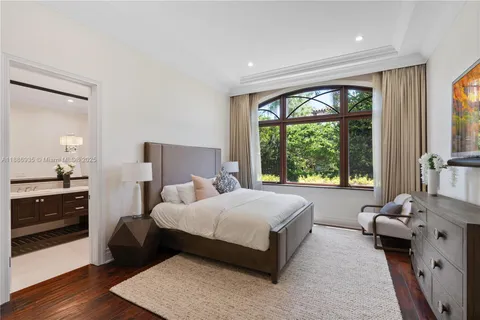 $14,495,000 | 821 Solar Isle Drive, Fort Lauderdale, FL 33301