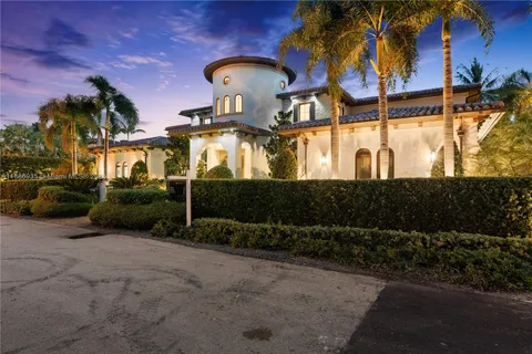 $14,495,000 | 821 Solar Isle Drive, Fort Lauderdale, FL 33301