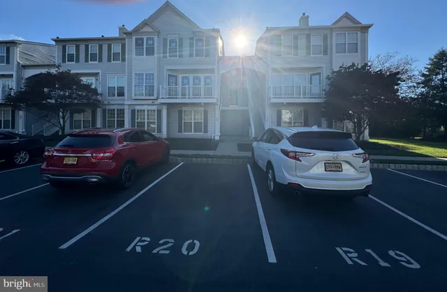 $240,000 | 265 Rosebay Court, Delran, NJ 08075